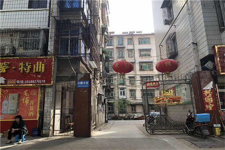 密州府东名邸3室2厅1卫50万94.15m2精装修出售